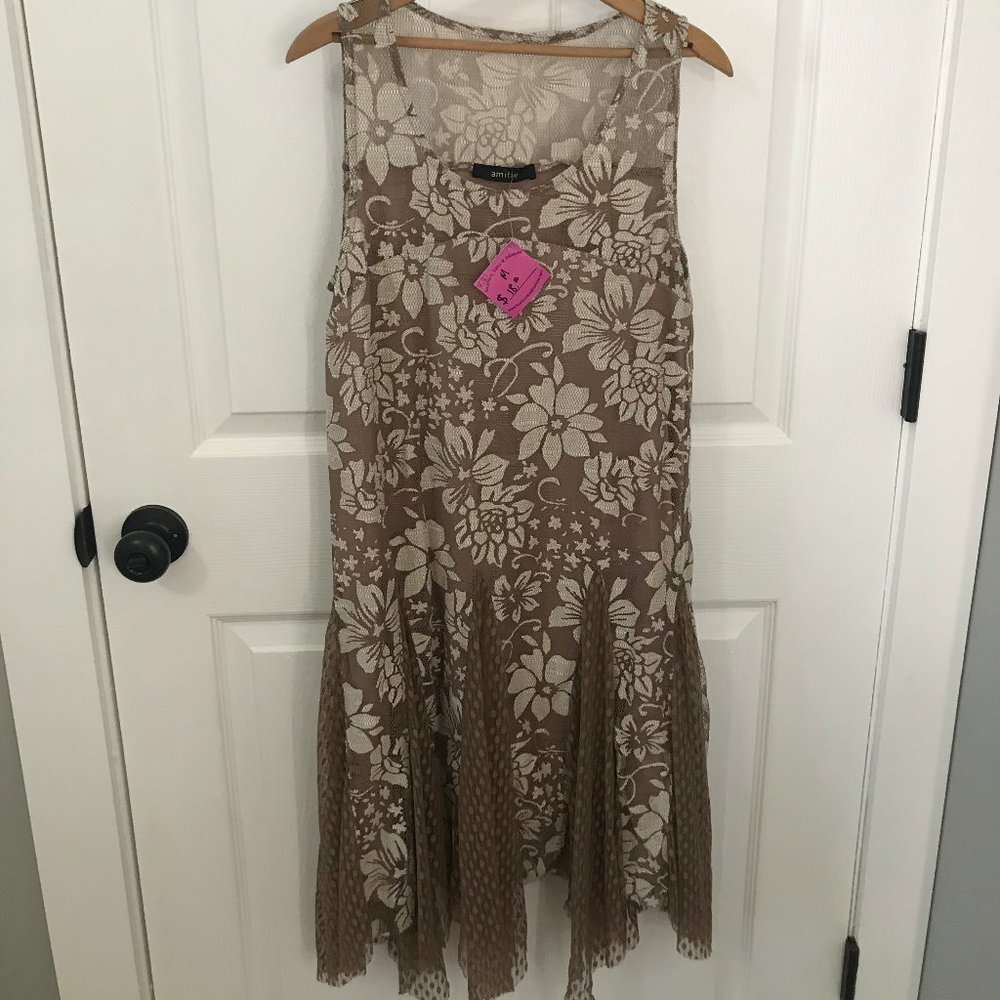 Floral lace accented dress